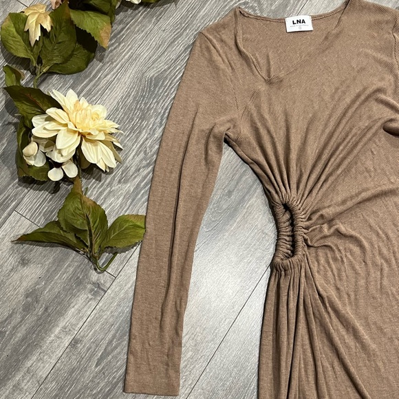NWOT! Revolve LNA Ami Rib cut out Dress in Mushroom size S - Picture 7 of 12